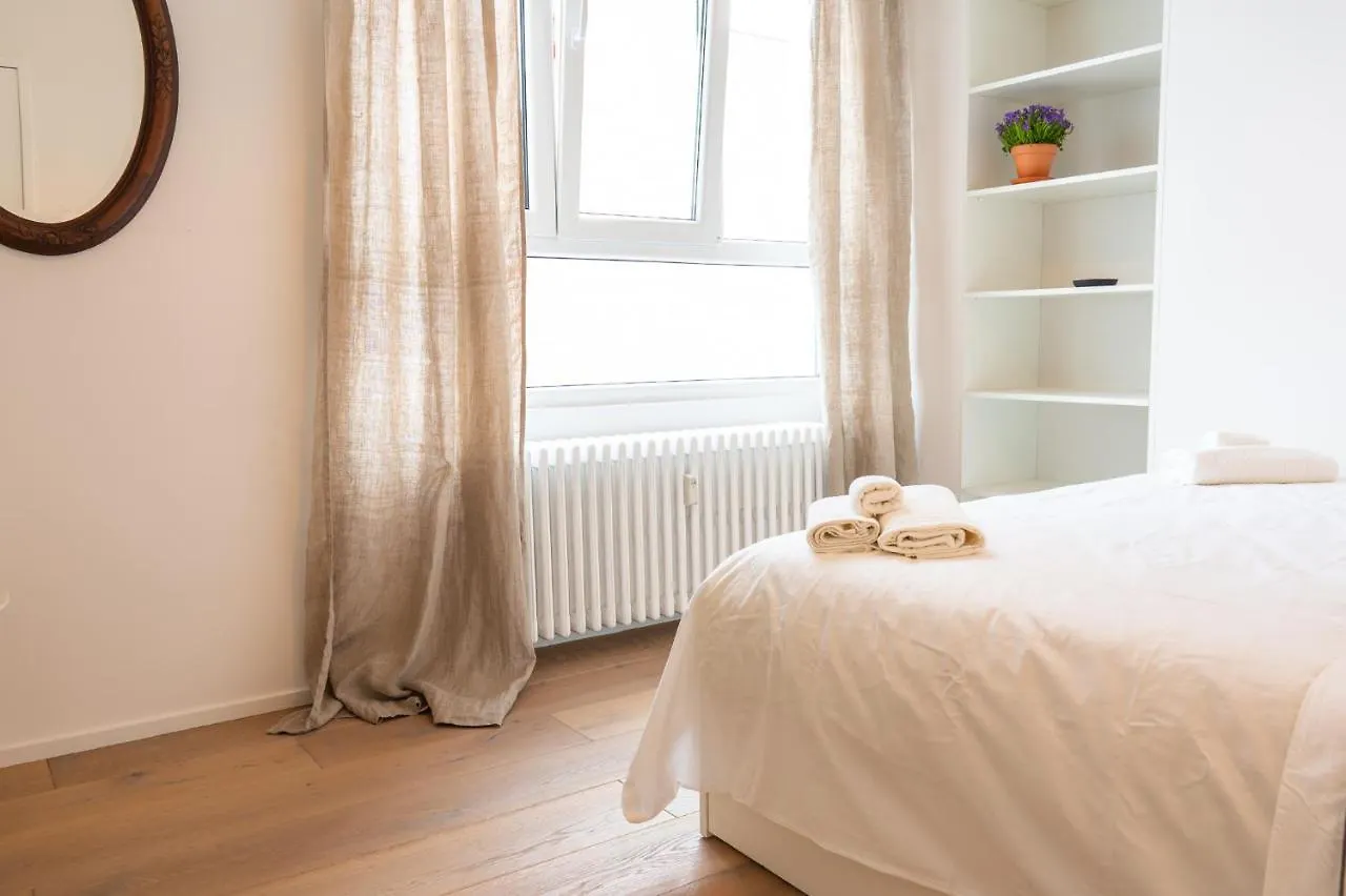 Stylish And Spacious City Center Apartment Antwerp